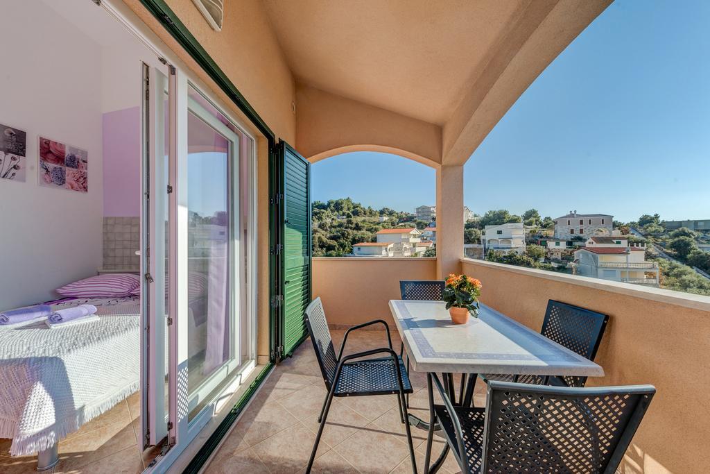 Holiday Home Mirna Vala Sevid Exterior photo