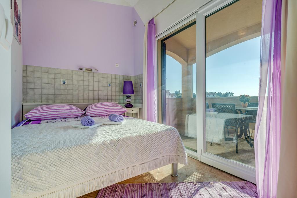 Holiday Home Mirna Vala Sevid Exterior photo